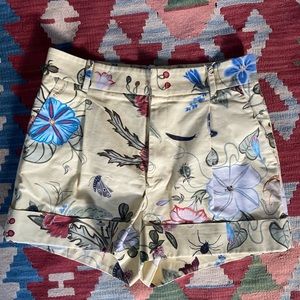GUCCI SHORTS 🦋